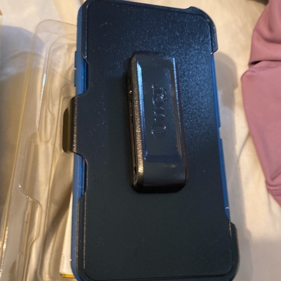 Otter box for iPhone 7 Plus - Picture 5 of 6